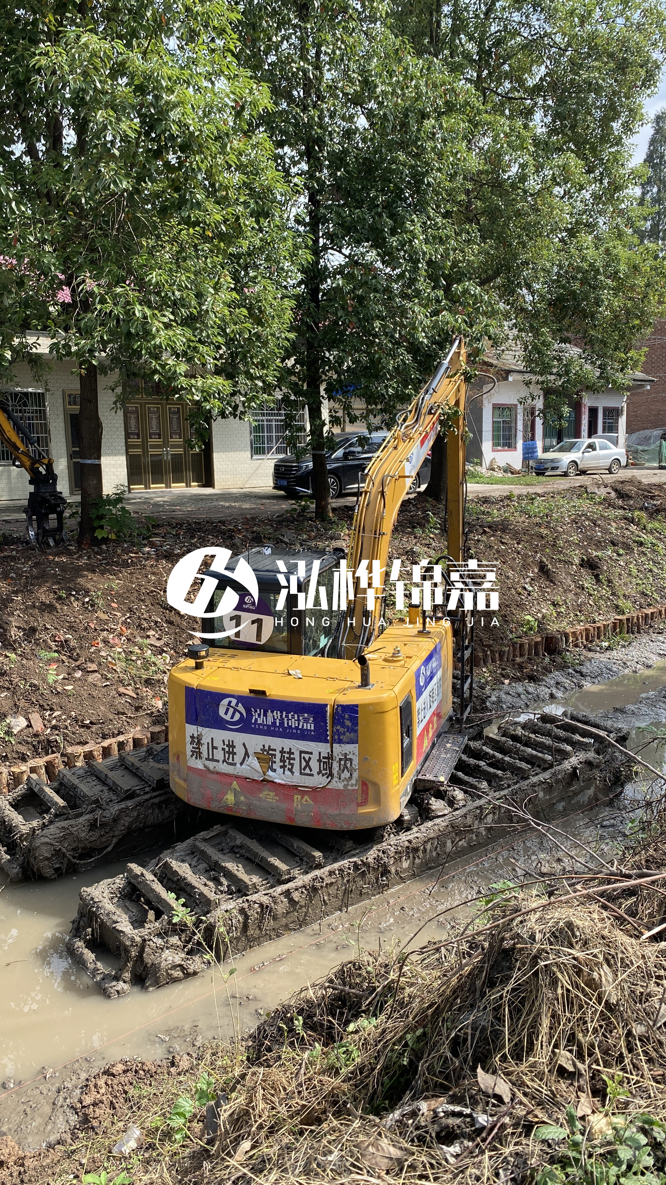 秦皇島挖機打木樁專業(yè)施工-工地上河堤基礎(chǔ)怎么打木樁？